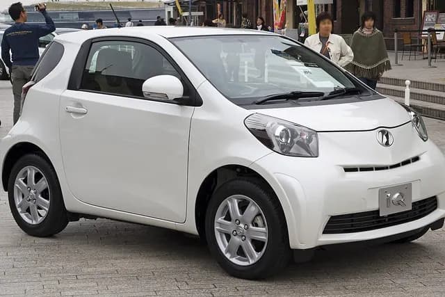 Toyota iQ